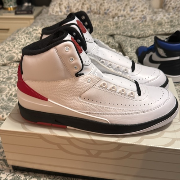 Air Jordan 2 Chicago 2022 Size 11.5 New/DS OG all - Picture 3 of 11